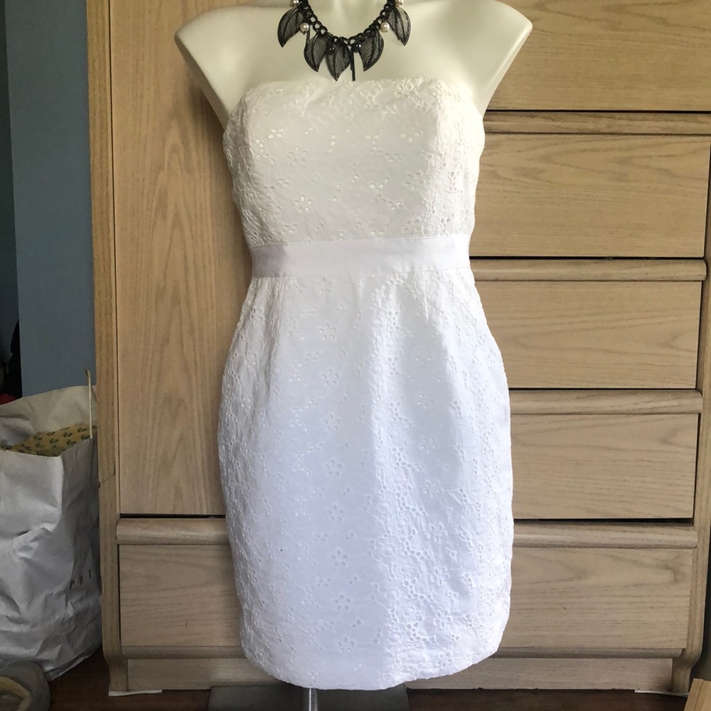 Eyelet Strapless dress